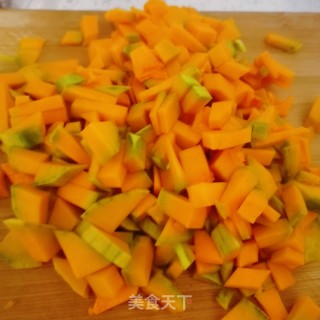 南瓜小米粥的做法步骤：2