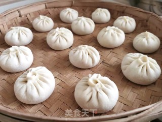 牛肉洋葱包子的做法步骤：12