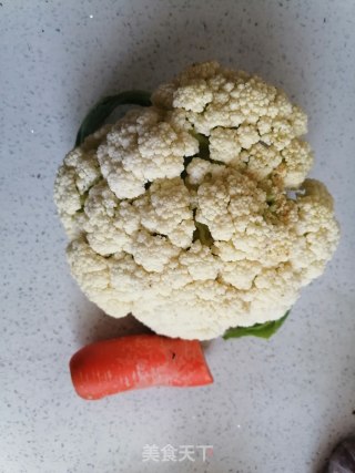 素炒花菜的做法步骤：1