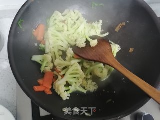 素炒花菜的做法步骤：5