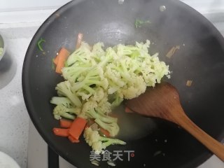 素炒花菜的做法步骤：6