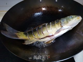 红焖金桂鱼的做法步骤：3