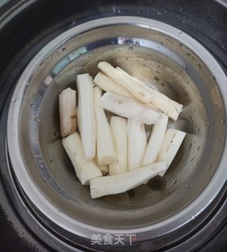 山药豆沙糯米糍的做法步骤：1
