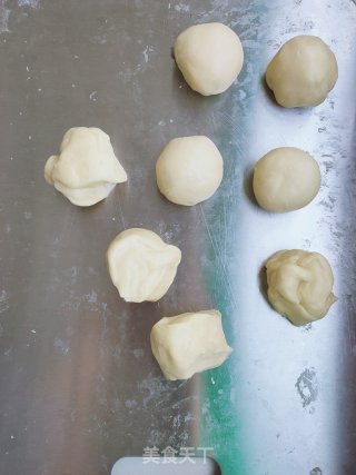 豆沙小面包的做法步骤：9