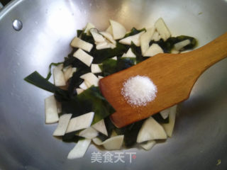杏鲍菇烧海带的做法步骤：5