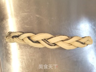 火麻黑芝麻酱红豆沙面包的做法步骤：6