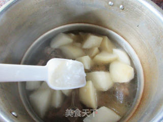萝卜羊蝎子汤的做法步骤：9