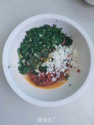 荠菜煎饺的做法步骤：8