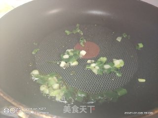 清蒸鲈鱼的做法步骤：3