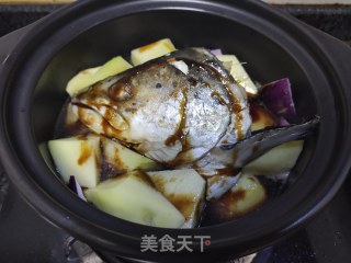 砂锅鱼头的做法步骤：8