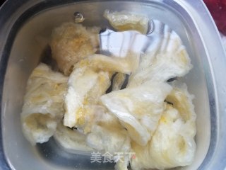 羊肚菌海参鸡汤的做法步骤：6