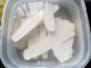 羊肚菌海参鸡汤的做法步骤：9