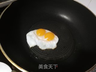 双黄蛋萝卜丝面条的做法步骤：3