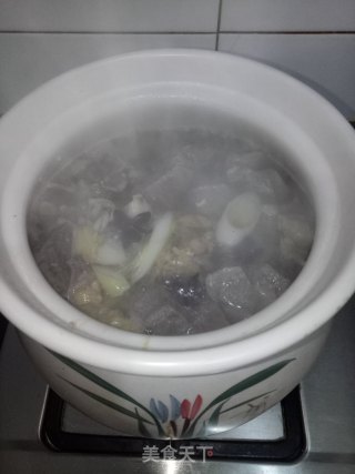 土豆胡萝卜炖牛肉的做法步骤：3