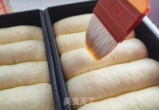 超软又拉丝的淡奶油排包的做法步骤：11