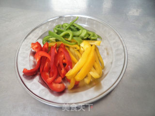 彩椒鱿鱼的做法步骤：3