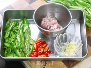 家常小炒四季豆的做法步骤：2
