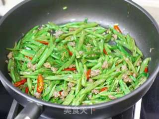 家常小炒四季豆的做法步骤：7