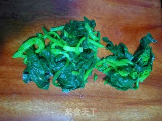 菠菜炒鸡蛋的做法步骤：5
