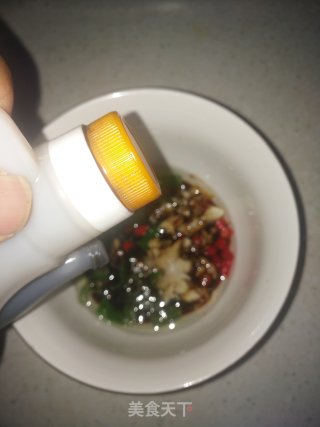 凉拌黄瓜腐竹木耳的做法步骤：12