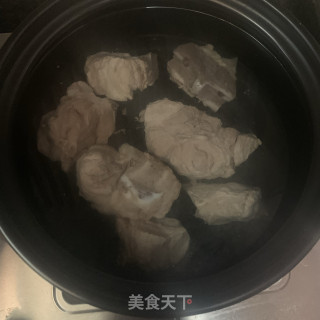 毛豆筒骨汤的做法步骤：3
