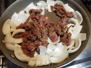 洋葱炒牛肉的做法步骤：6