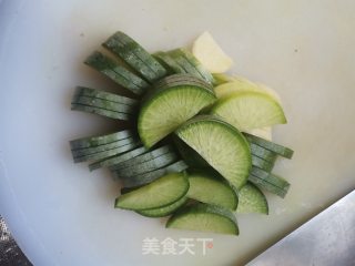 猪脚萝卜汤的做法步骤：5