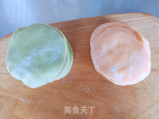 薄饼卷牛肉的做法步骤：1