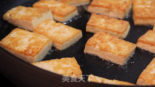 2块钱的糖醋香煎豆腐，给肉都不换的做法步骤：5