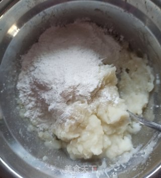 桂花蜜山药豆沙丸子的做法步骤：1