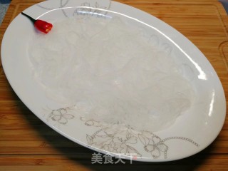 新年菜谱（六）年夜饭上的喜庆鞭炮金针菇的做法步骤：1