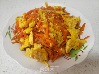 红萝卜炒鹅蛋的做法步骤：6