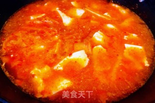 白玉菇辣白菜豆腐丸子汤#白菜#的做法步骤：7