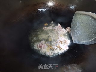 白菜头炒肉的做法步骤：4
