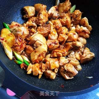 麻辣香菇鸡块米线的做法步骤：6