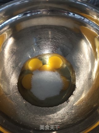 巧克力树桩蛋糕卷的做法步骤：2