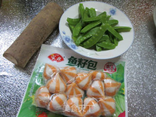 荷兰豆鱼籽包炖山药的做法步骤：1