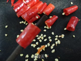 鞭炮金针菇的做法步骤：2