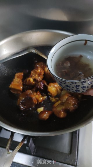 话梅猪手的做法步骤：9
