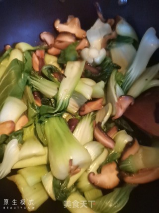 香菇油菜的做法步骤：5