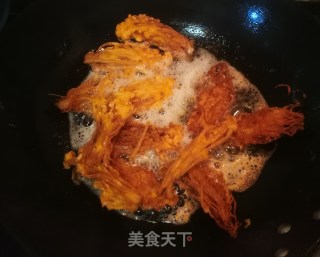 炸金针菇的做法步骤：14