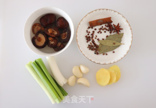 家庭版脆皮烤鸡，做法简单易懂的做法步骤：2
