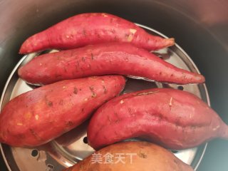 蒸红薯的做法步骤：2