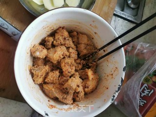 土豆蒸排骨的做法步骤：4