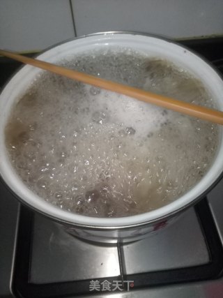 银耳红豆羹的做法步骤：5