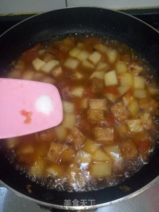 番茄土豆炖豆腐的做法步骤：6