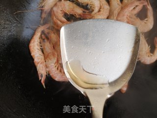 青椒豆泡烧大虾的做法步骤：3