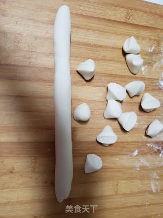 油菜鸡蛋馅饺子的做法步骤：7