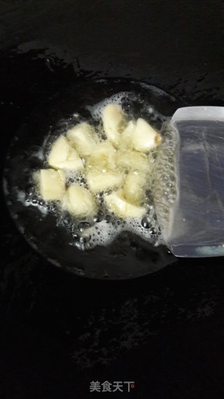 蒜炒菜心的做法步骤：3