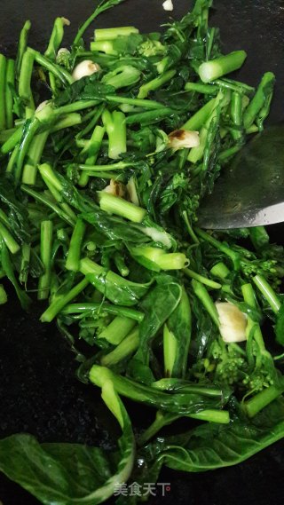 蒜炒菜心的做法步骤：5